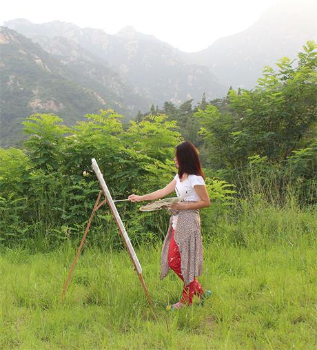 十三月-第1张图片-中青华夏书画院