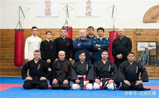 通备拳艺传薪火：六代掌门人马越与王建华的同门情谊，共谱中华武术国际华章-第2张图片-中青华夏书画院